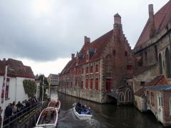 Канал в Брюгге, жаль, что погода плохая