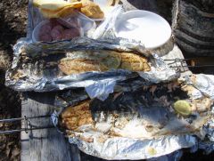 Обед на реке