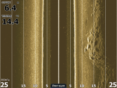 Каменная гряда справа.