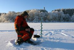 Поповцев в костюме Envision Ice guard