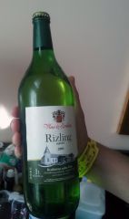 Литровая бутылочка ризлинга