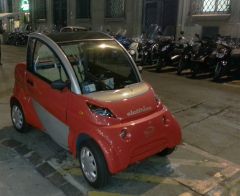 Красненький крошка