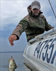 Макс и его окунь!