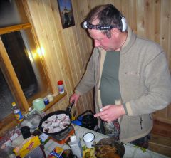 Макес жарит щучку