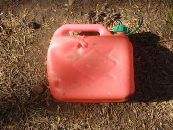 Канистра после мишки