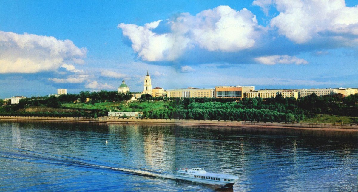 Пермь с ракетой.jpg