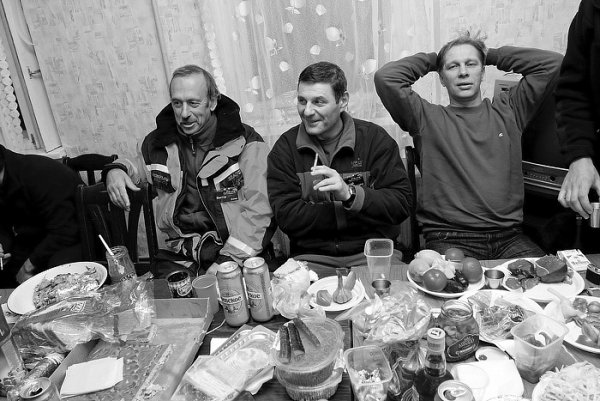 Слева-направо. Акела, Удача, Витя ВВМ