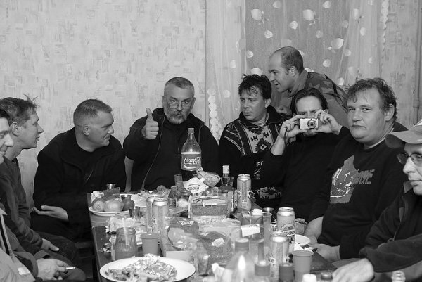 Слева-направо.  ?, Зерг, Стас Пашкевич, Покер, Юлик, Кальчо, Бармалей, ?, Габелев