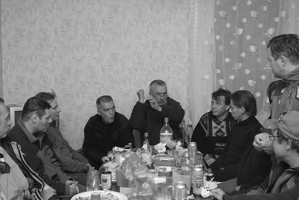 Слева-направо. Акела, Удача, Серега Зерг, Стас Пашкевич, Покер, Кальчо, Жека Выборгский, Габелев