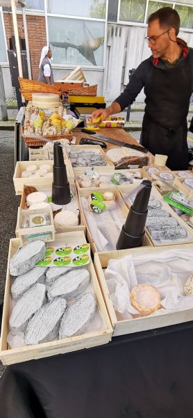 Сырный рынок