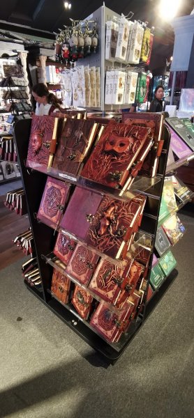 Магазин посвященный теме Гарри Поттера