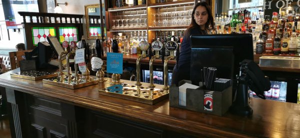 Паб на рынке