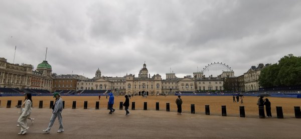 Двор конной гвардии