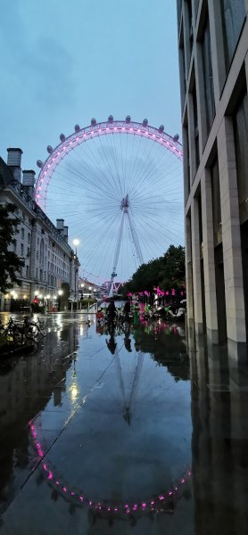 Колесо в сумерках