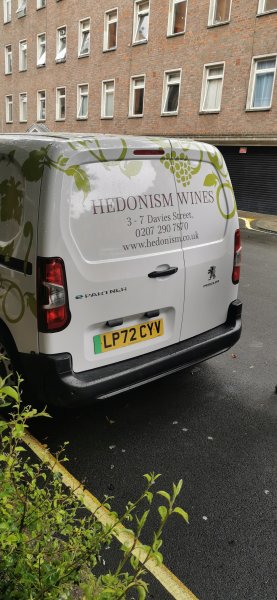 Доставка магазина Гедонизм Вайнс