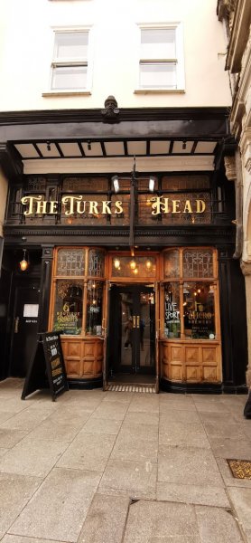 Старинное заведение