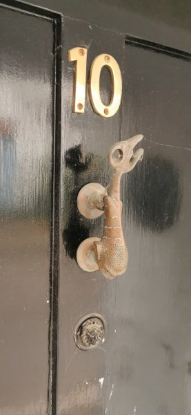 В Топшем ручка двери