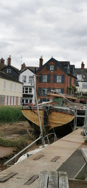 На набережной