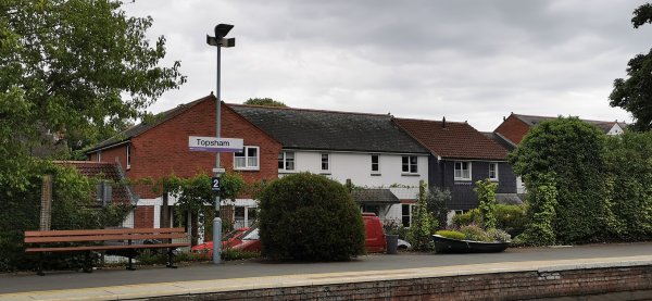 Станция Топшем