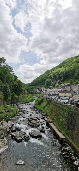 Линмут одна из рек, протекающих в нем перед впадением в море