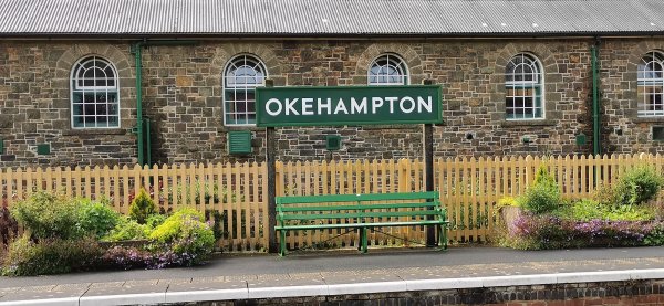 Старт от Оакхемптона, сюда удобно добраться на эдлектричке