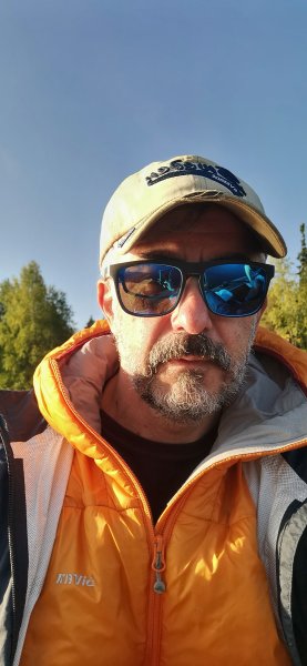 Купил на алике очки полярики поверх одбычных