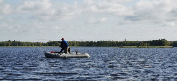 Что-то поймали