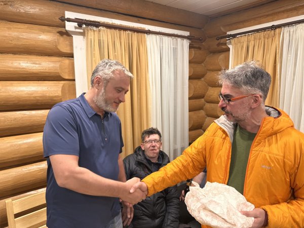 С днем рождения Геодеза!